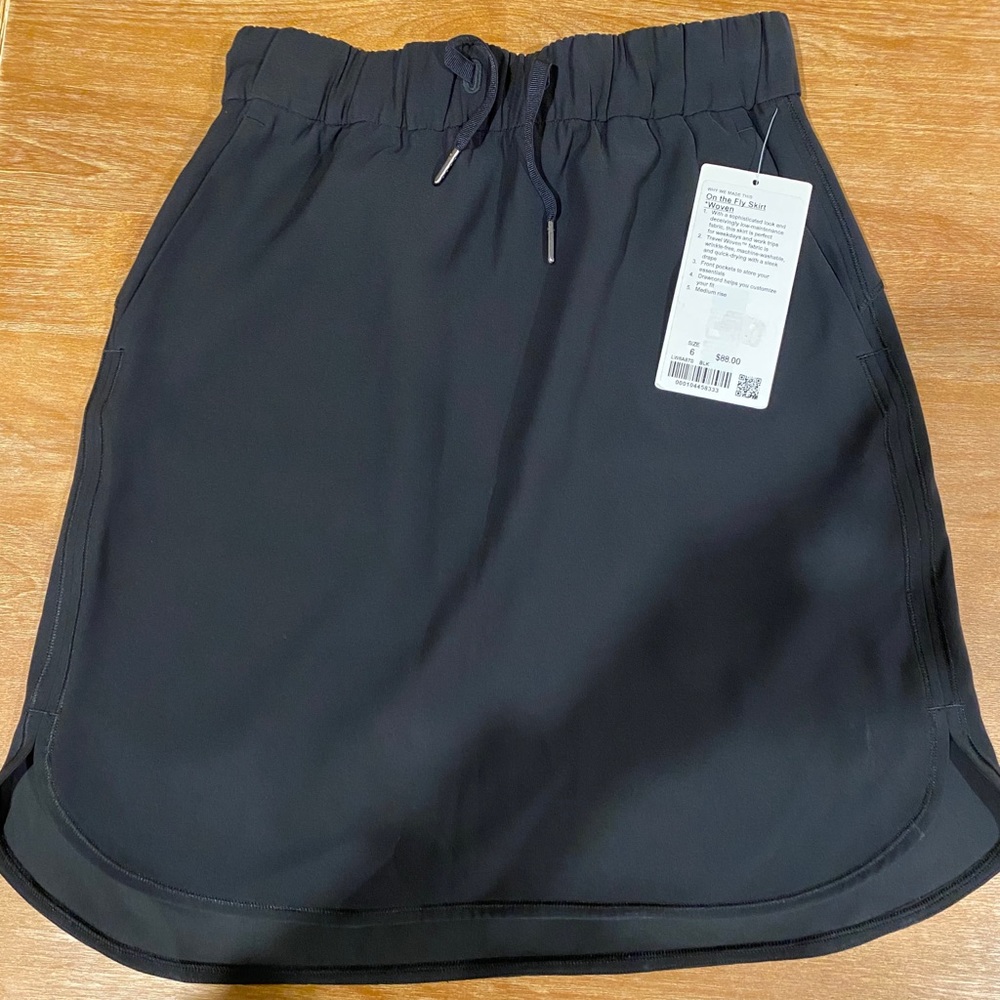 Lululemon On The Fly Skirt size 6